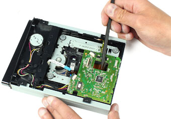 باز کردن بورد dvd drive