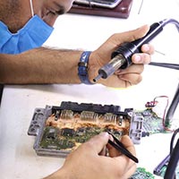 تعمیرات کامپیوتر ماشین